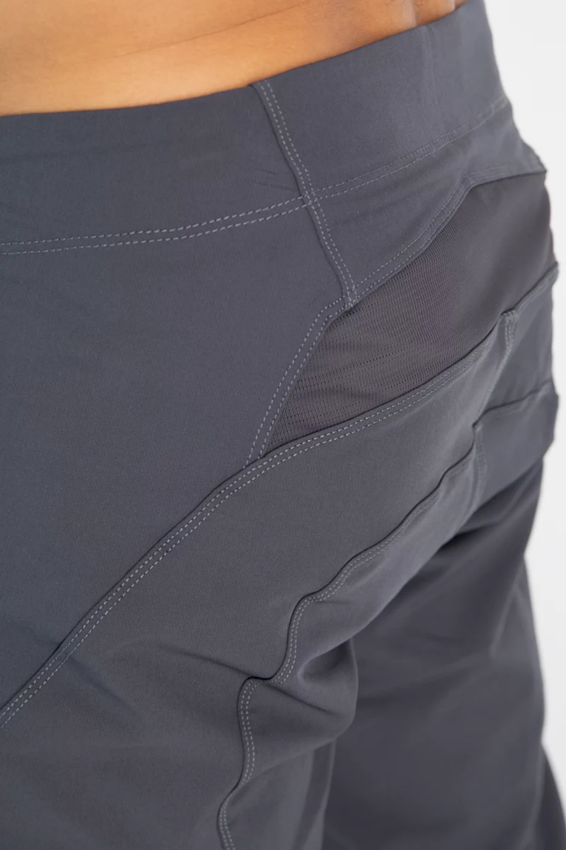 100 PERCENT Airmatic Herren Short