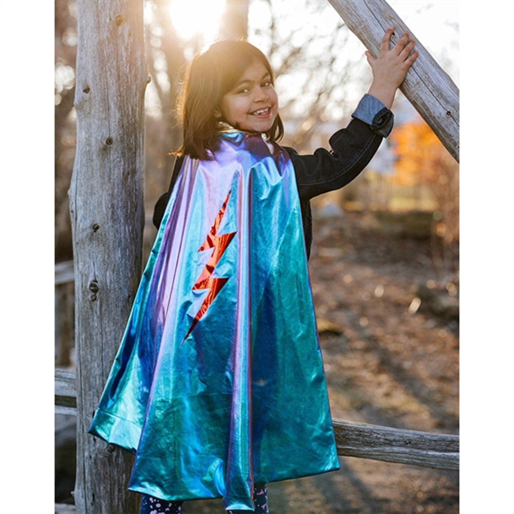 Køb Great Pretenders Blue Lightning Holographic Cape