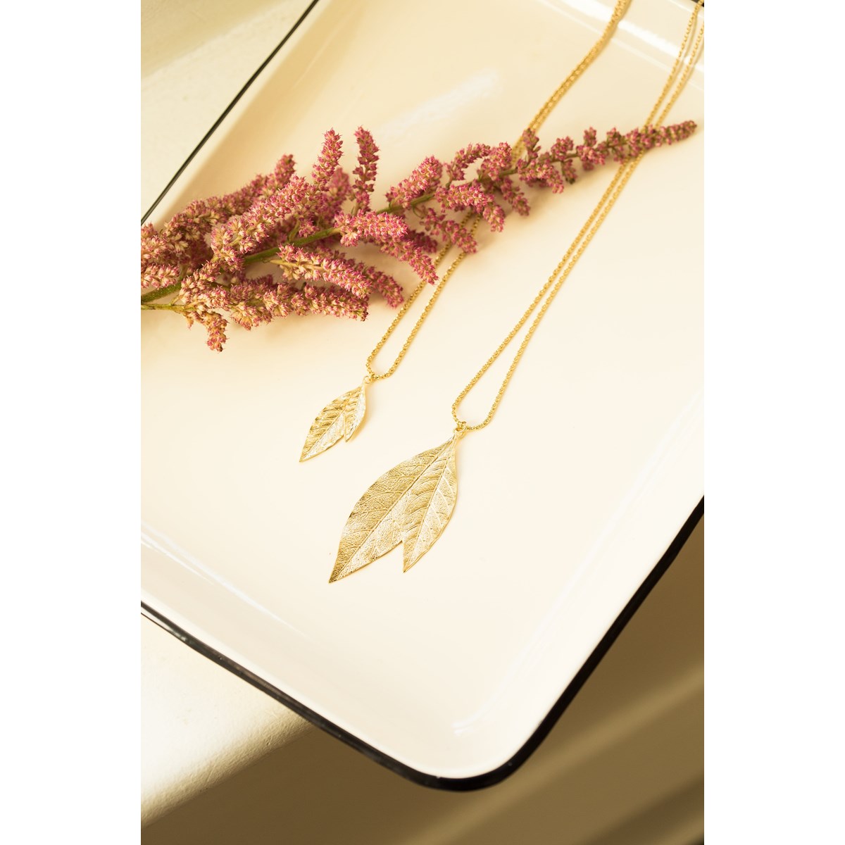 collier feuille doré à l'or fin - THALIE