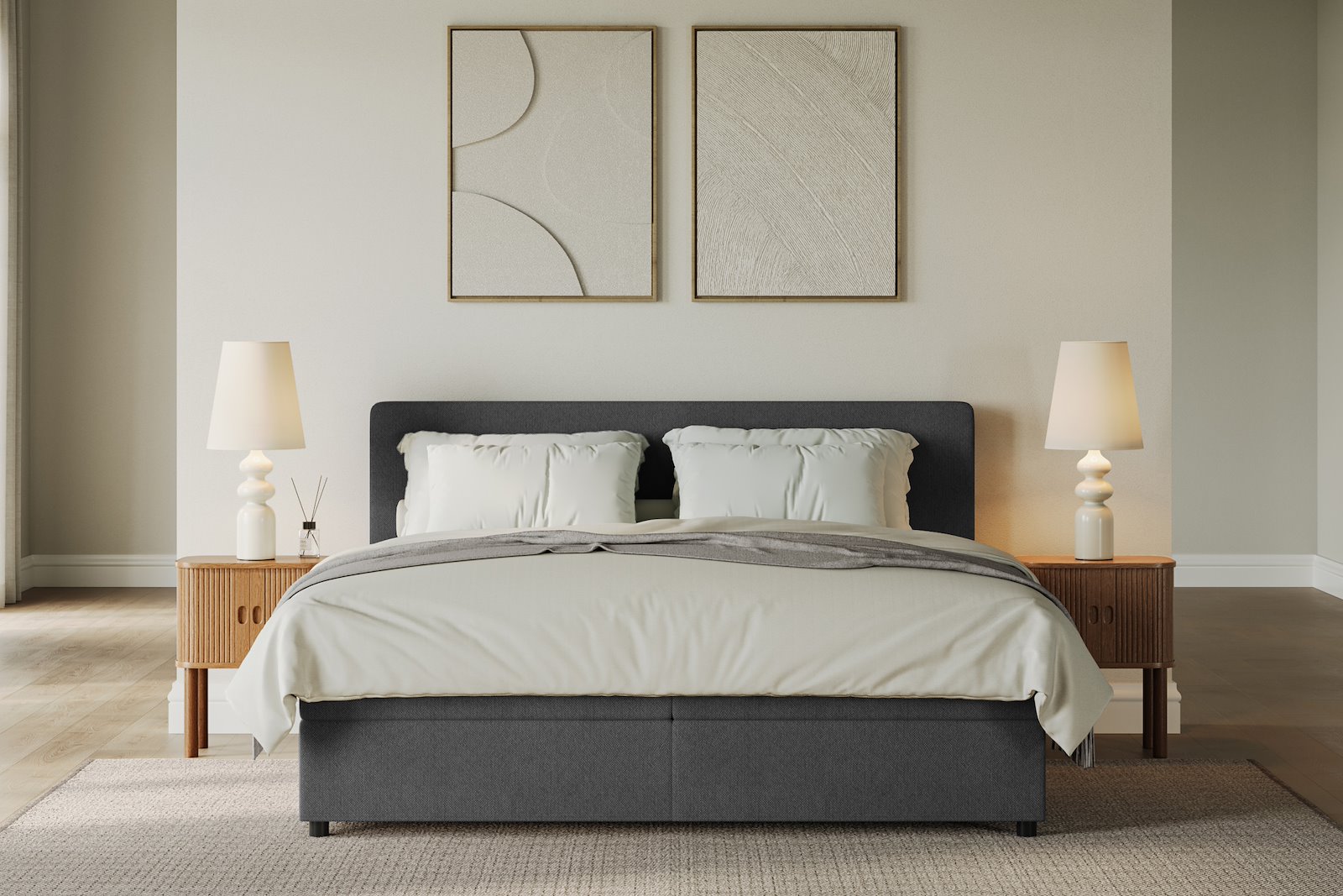 Premium 10 oppbevaringsseng 140x200 cm Magasinseng med oppbevaring, åpnes fra siden. I tekstil terranova 9 grå, med medium fasthetsgrad og premium 10 overmadrass,sorte ben. Sengegavl selges separat.