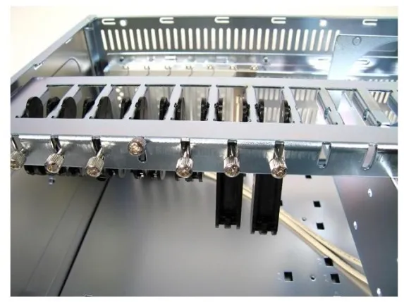 Chieftec UNC-410S-B-U3-OP - Rack-monterbar 4U - ATX - ingen strømforsyning - sort - USB