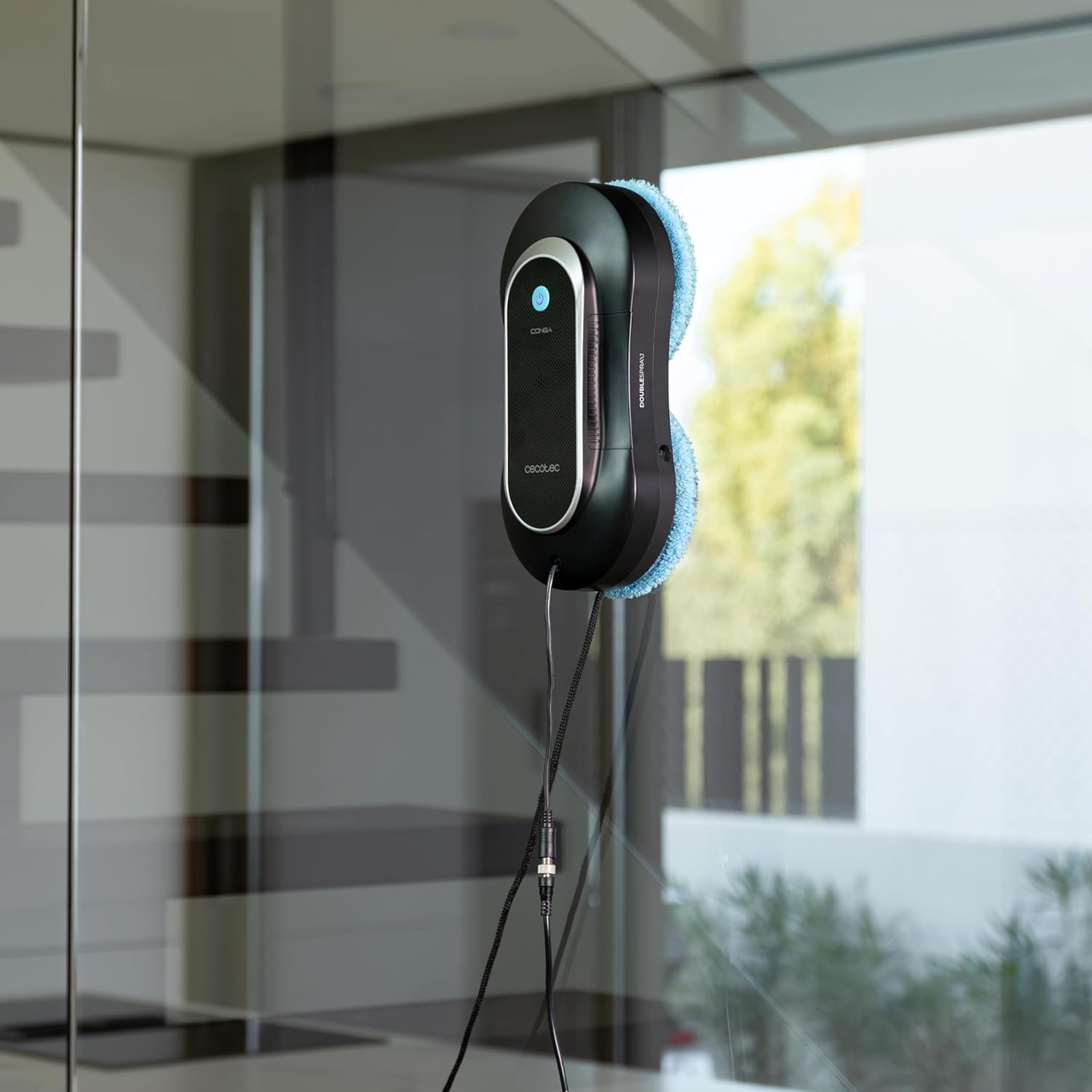 Cecotec Robot Fensterreiniger Conga Windroid 1090 Double Spray Connected 3in1; Sprüht, reinigt und trocknet, Doppelspray, APP, Fernbedienung, 8Modi, Aktionsradius 7,5m, Sicherheitskordel, Reinigungsse