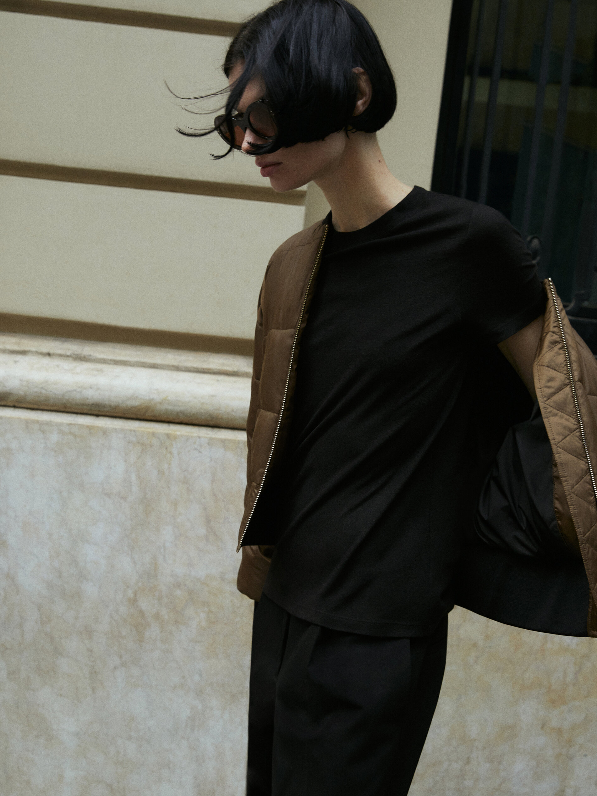 Camiseta de manga curta em mistura de modal e cashmere - PRETA