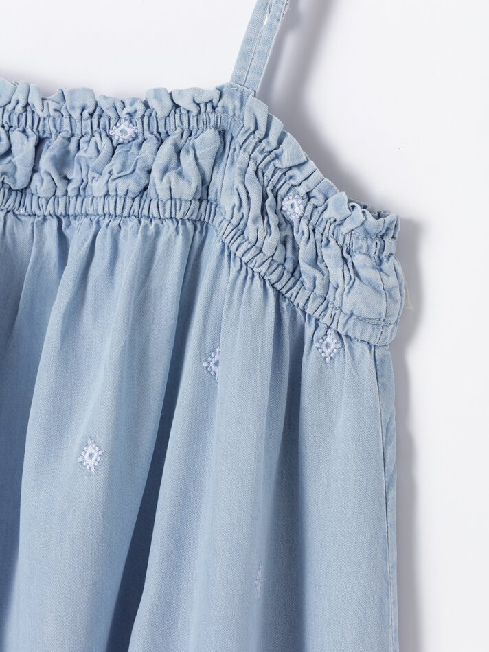 Vestido longo com bordado - Azul claro