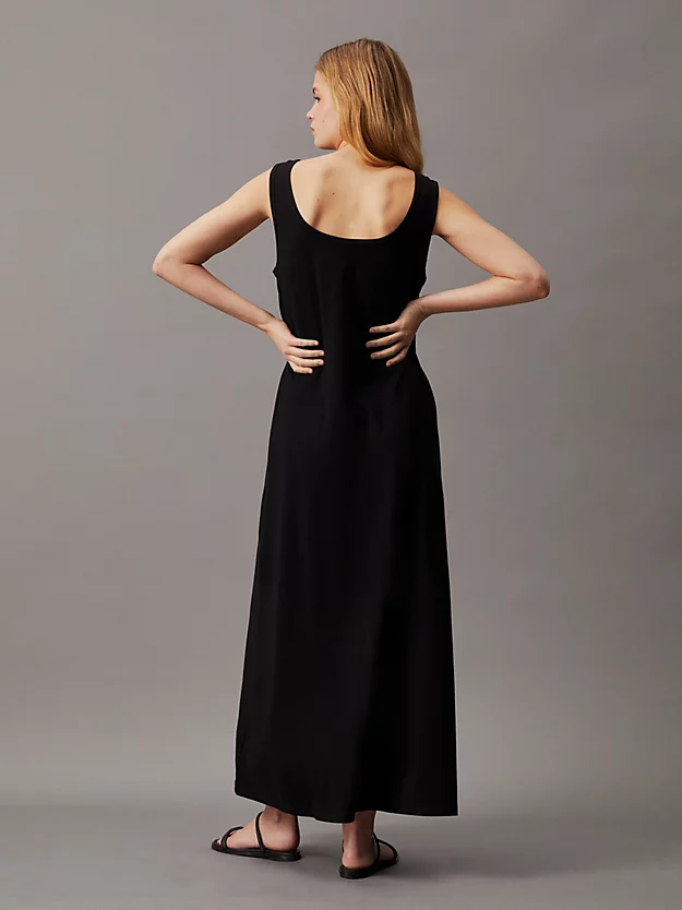 Vestido longo de alças finas em malha de algodão canelada