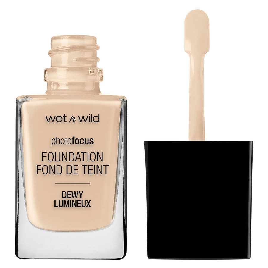 Wet n Wild Photo Focus Dewy Foundation Soft Ivory 28ml
