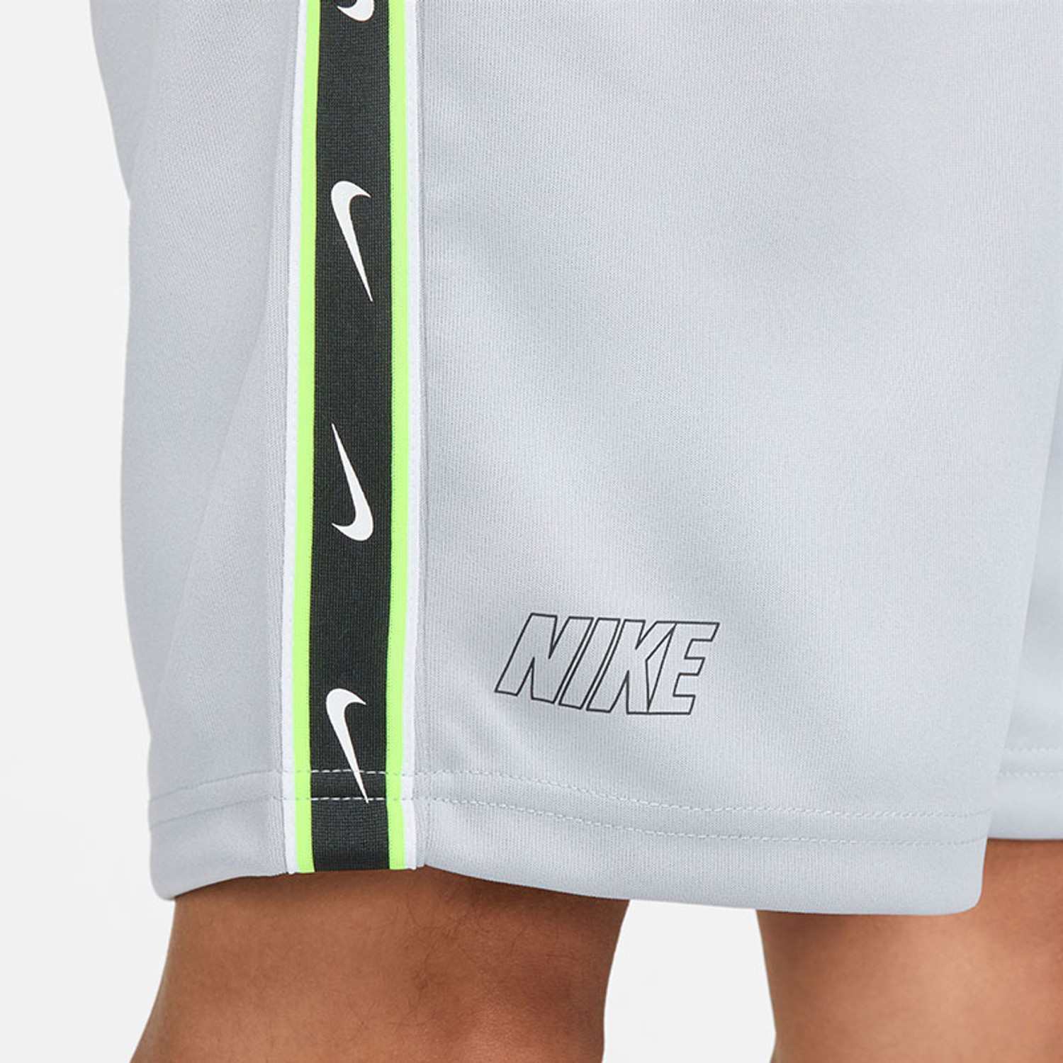 Nike Sportswear Repeat Trainingsset