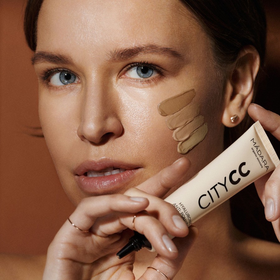 Mádara City CC Hyaluronic Anti-Pollution CC Cream SPF15 Tan 40ml