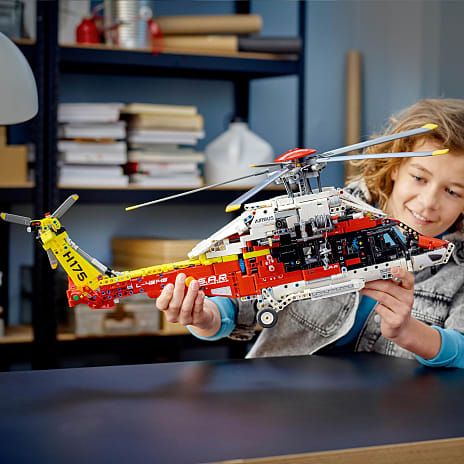 LEGO® Technic Airbus H175 redningshelikopter 42145