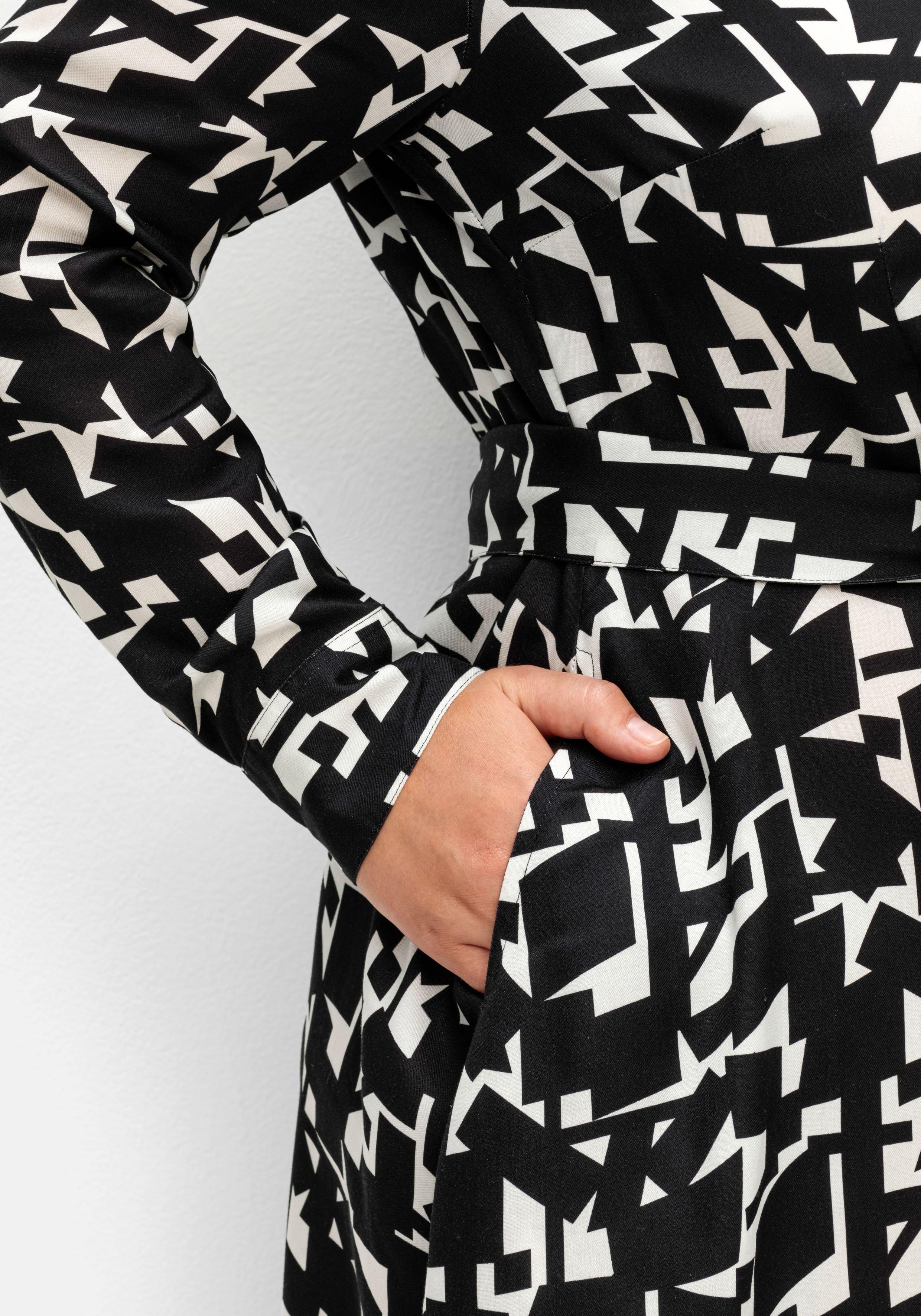 Hemdblusenkleid mit grafischem Alloverprint