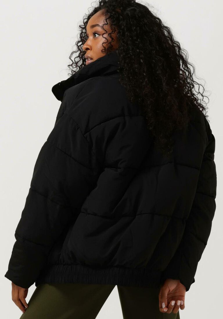 ANOTHER LABEL zwarte another label gewatteerde jas mille oversized puffer