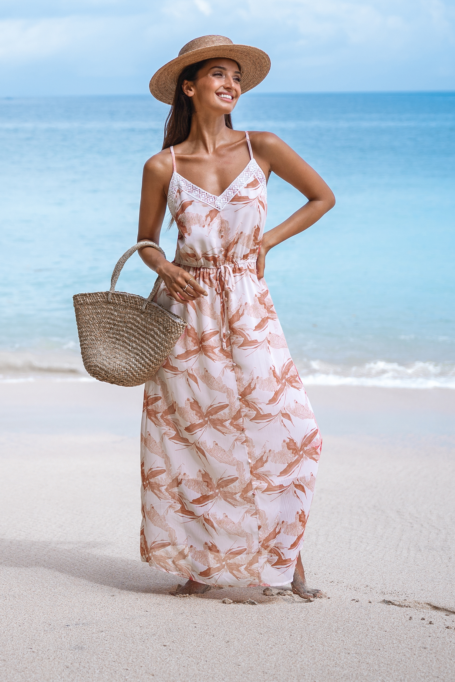 Robe maxi avec taille à nouer et imprimé tropical