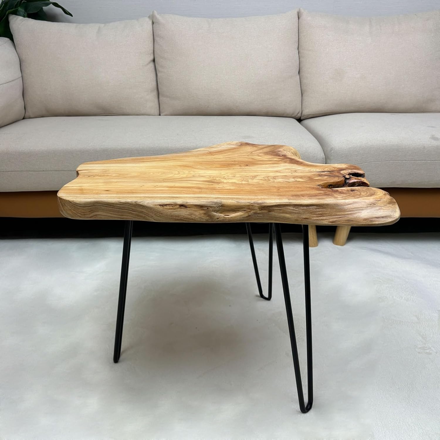 Live Edge Couchtisch, einzigartiger Couchtisch aus Echtholz, Beistelltisch aus Naturholz mit Metall-Haarnadelbeinen, 58,4 cm B x 34,3 cm T x 43,2 cm H für Wohnzimmer, Schlafzimmer, Büro