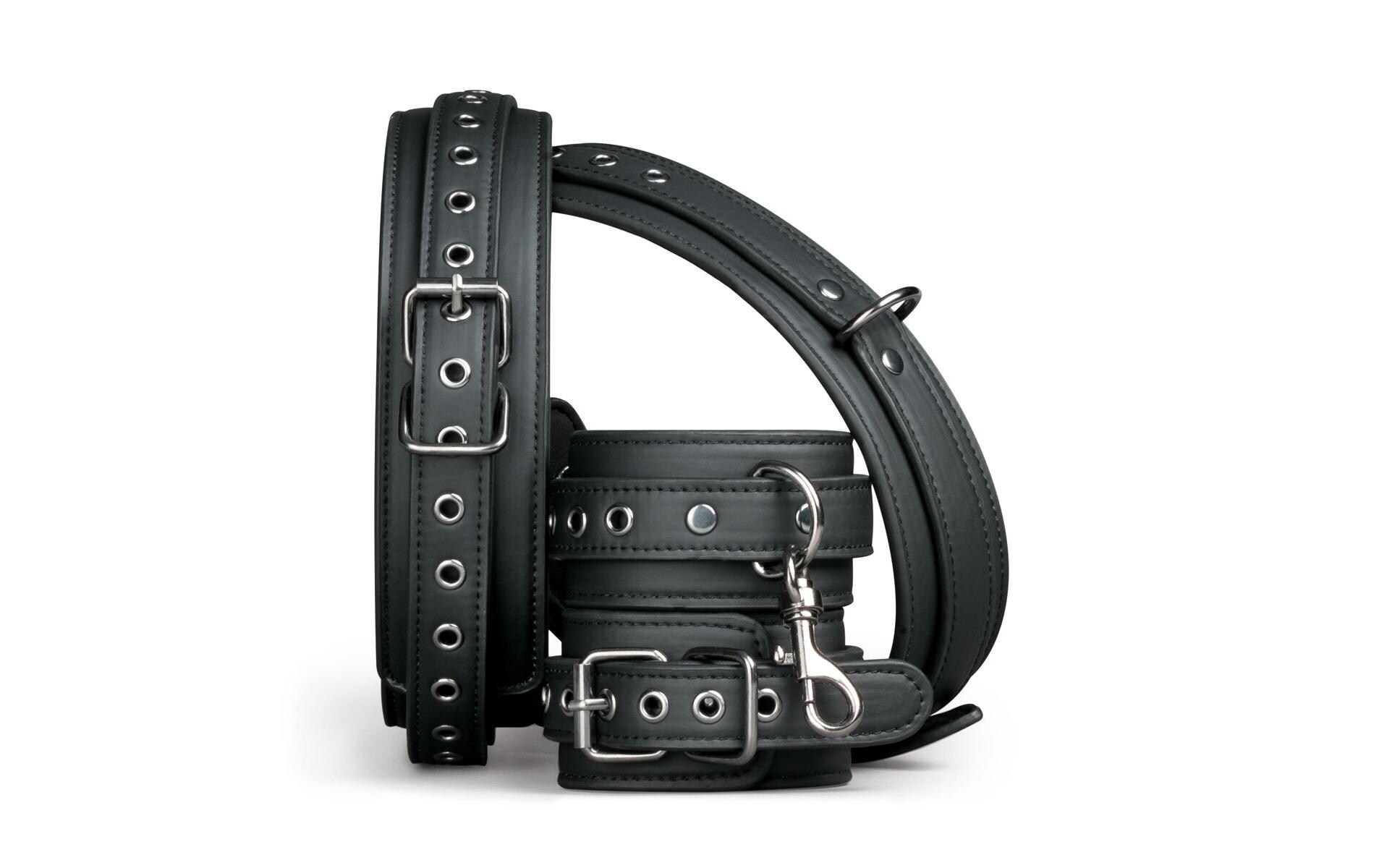 Thigh und Wrist Cuff Set SchwarzFesselset für Bondagespiele