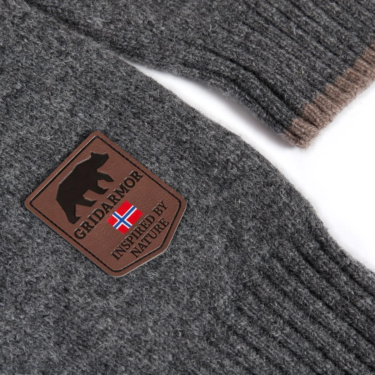 Gridarmor Men's Snøkrystall Round Neck Ullgenser Mid Grey Melange/White