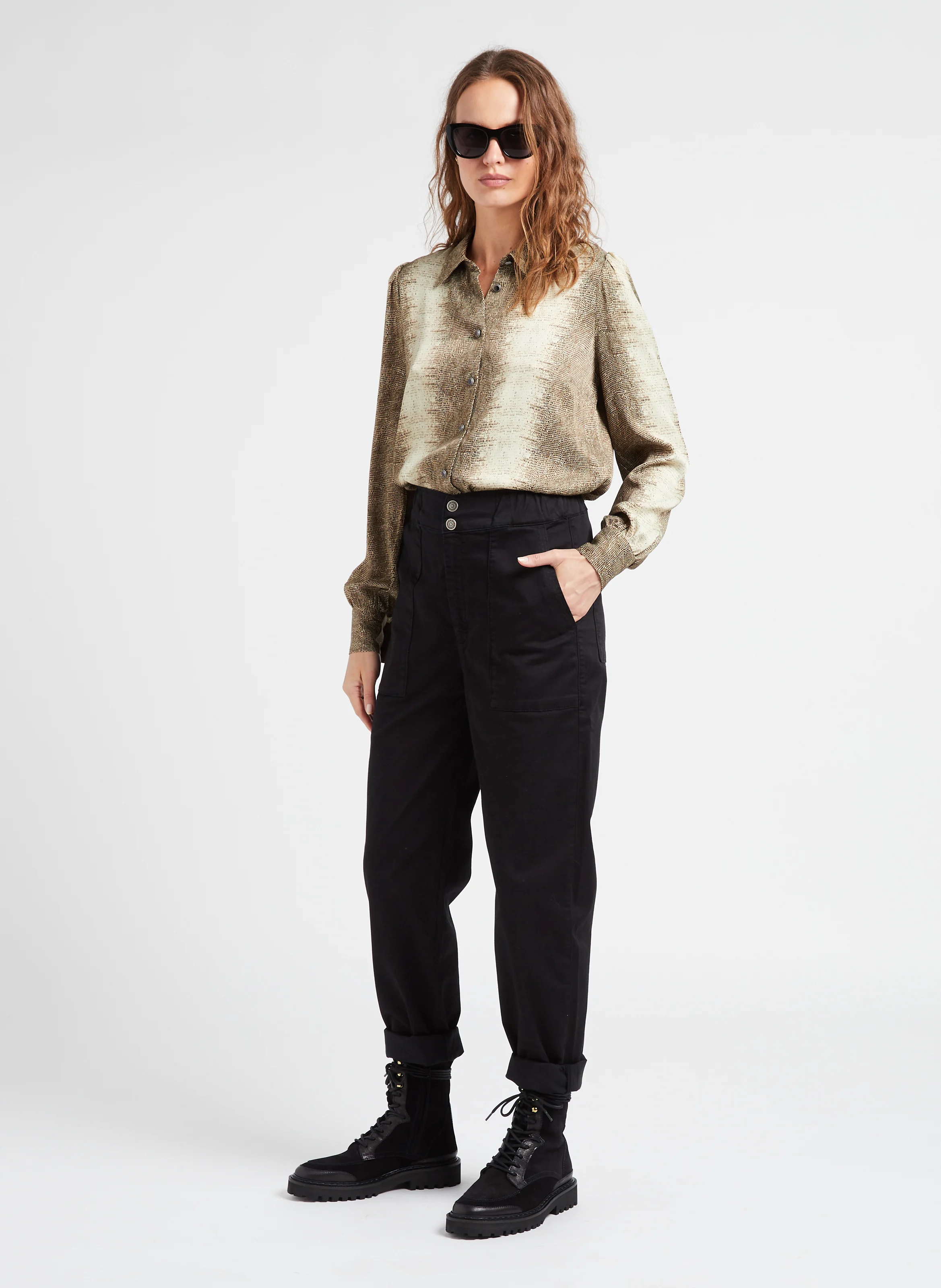 Chemise droite fluide à col classique | Marron