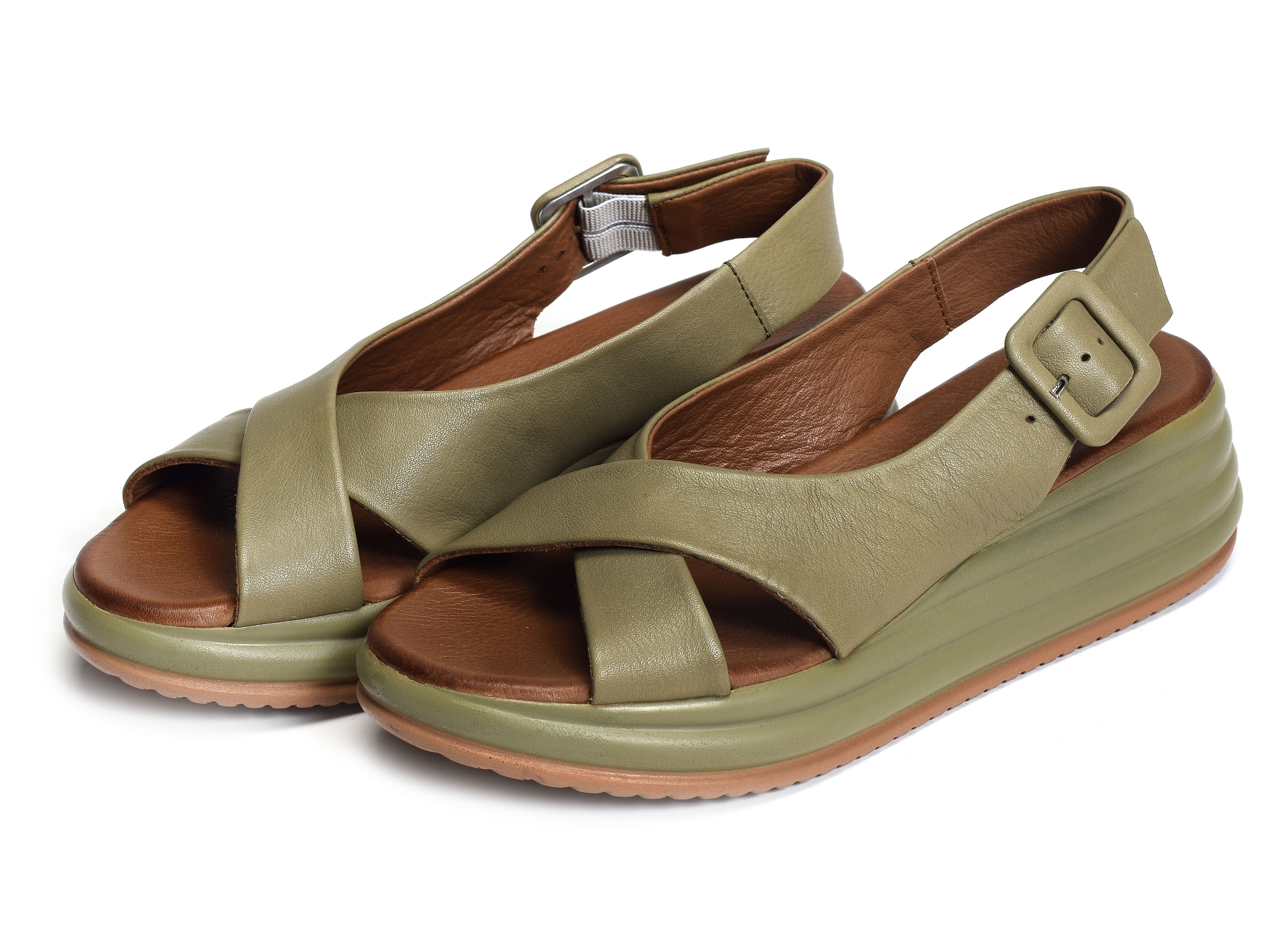 Enora kaki