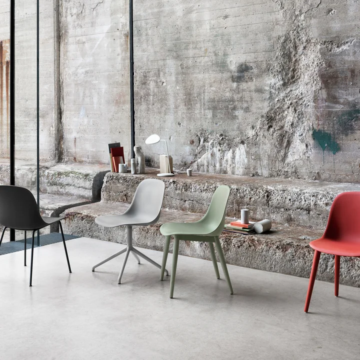 Muuto - Fiber Side Chair Wood Base, Eiche / weiss recycled