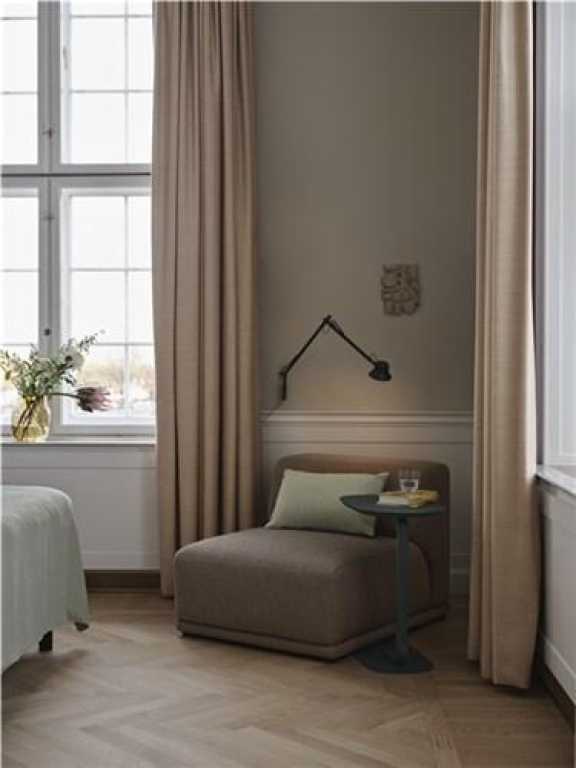 Muuto Dedicate L2 wandlamp zwart