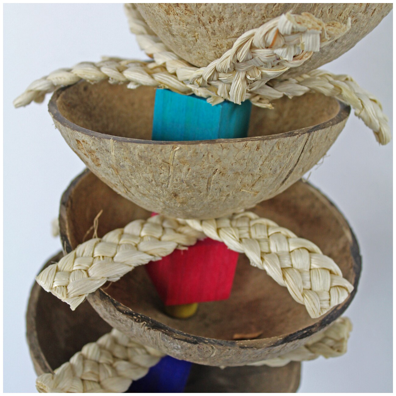 HappyBird Treatspielzeug Coconut Kabob Bird Toy