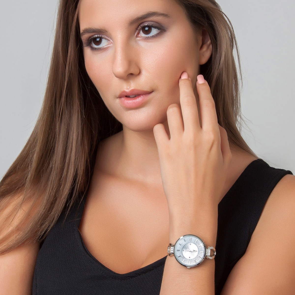 Montre argentée Emilie SC Crystal ornée de 16 Cristaux scintillants et son sautoir arbre de vie
