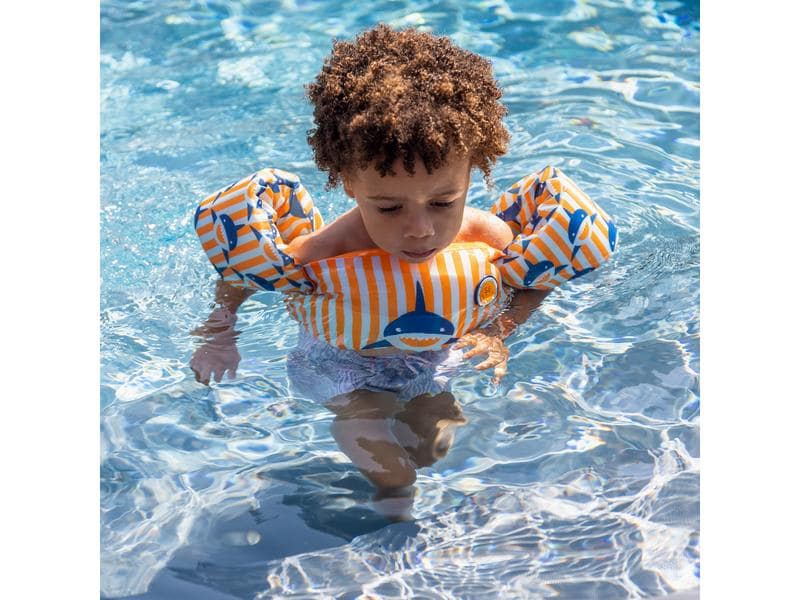 Swim Essentials Schwimmflügel Gurt 2-6 Jahre Shark Pfützenspringer mit Hai-Print