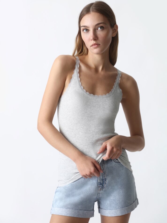 Conjunto com 2 regatas de renda - Laranja