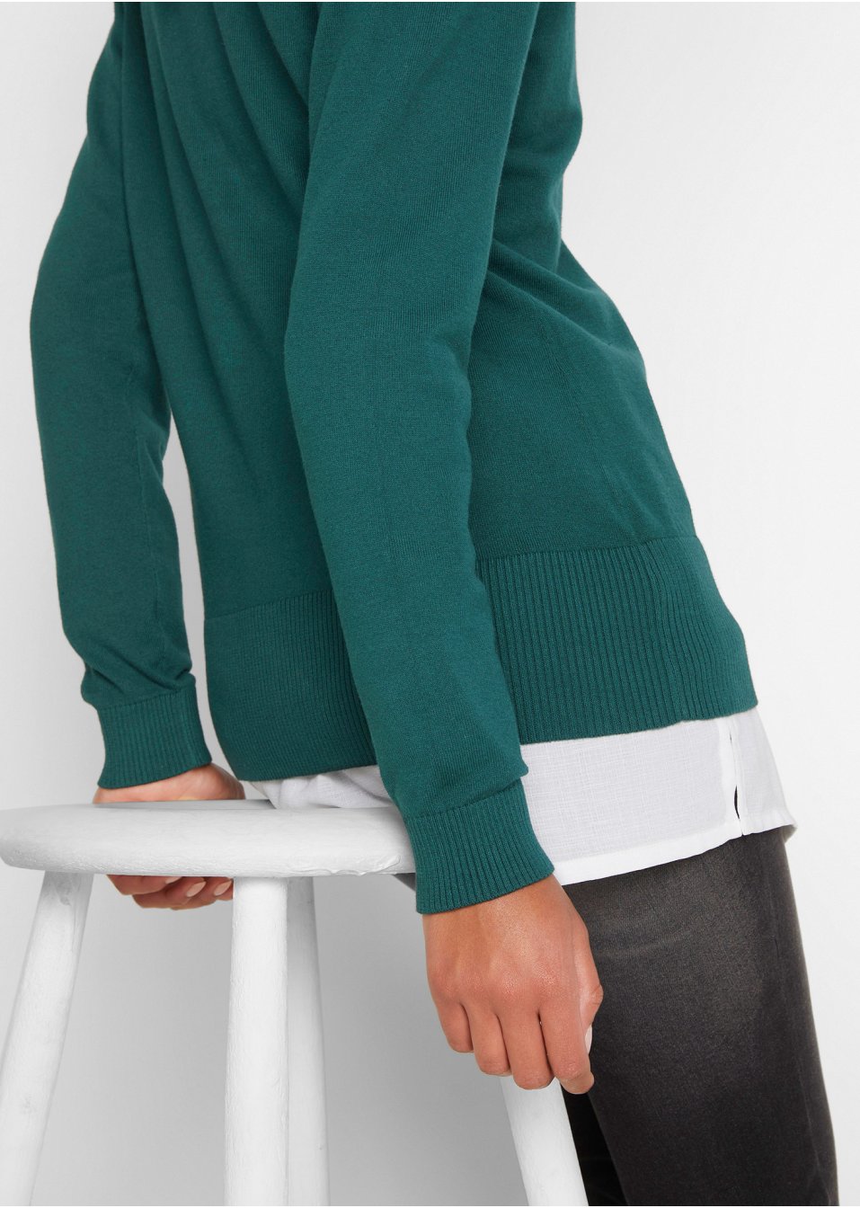 Gilet basique en maille fine avec patte de boutonnage