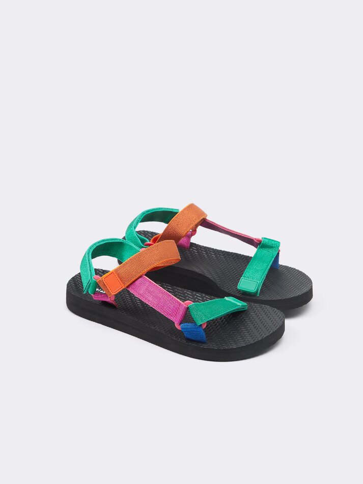 Sandália esportiva com glitter - Combinada