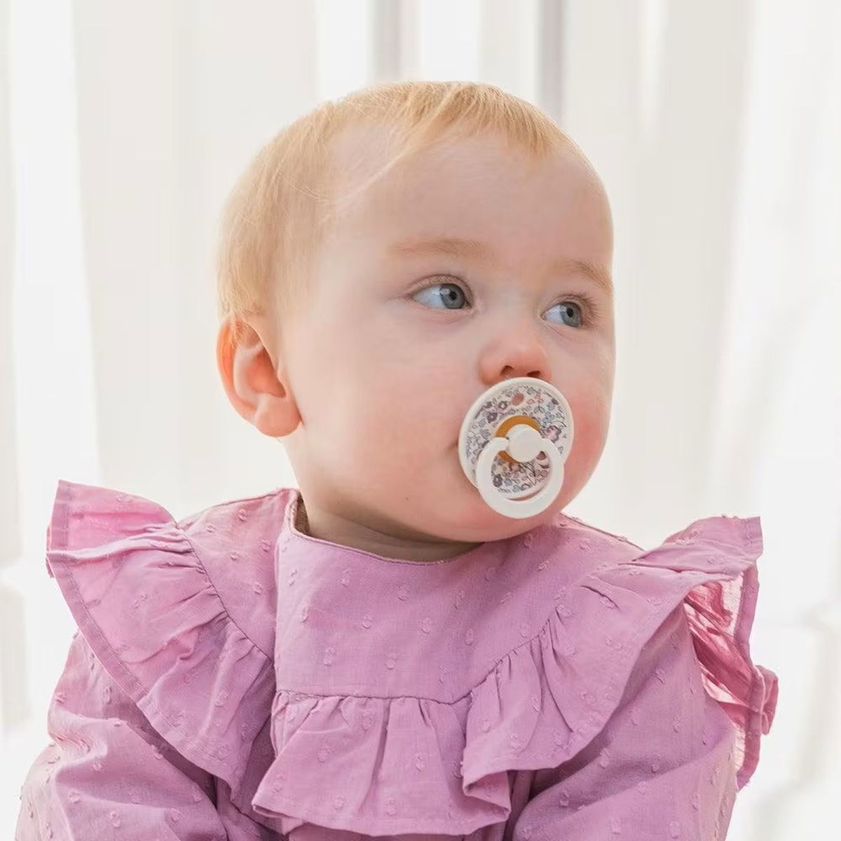 BIBSBIBS   x Liberty Schnuller Colour Latex Round chamomile lawn pine 0-6M