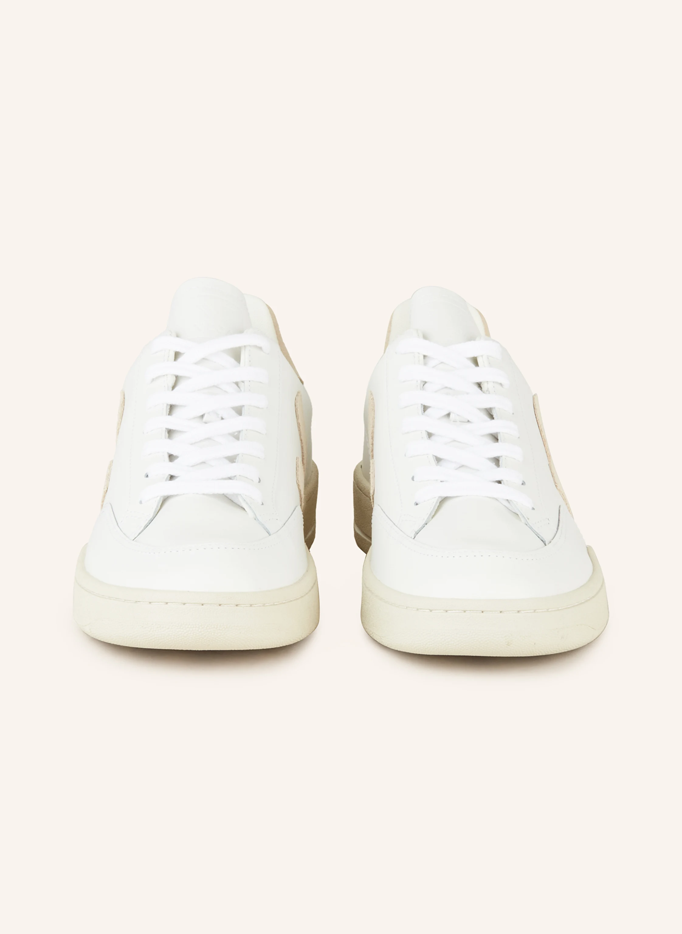 VEJA Sneaker V-12