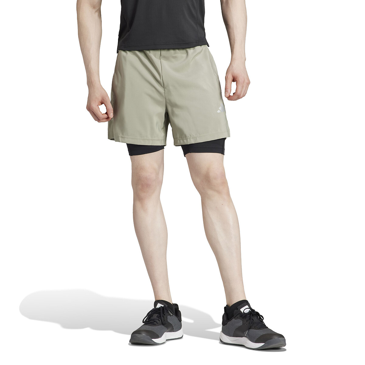 adidas Performance<br>Academia de treino curta 2 em 1