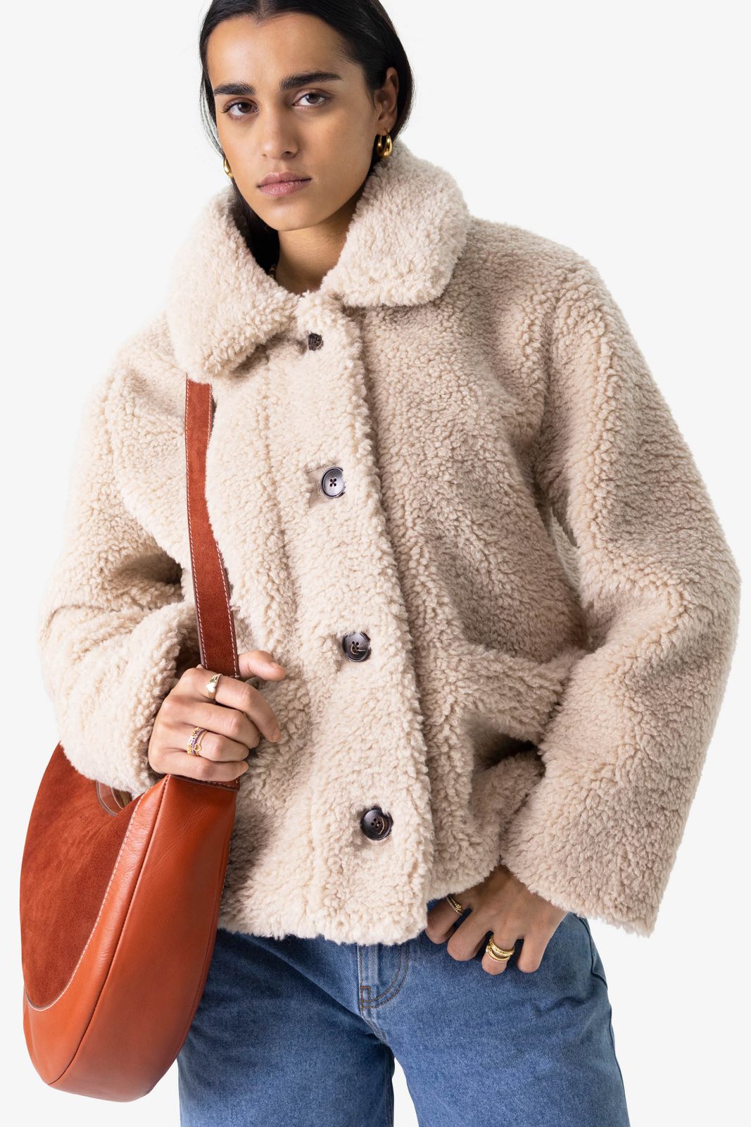 Korte beige faux fur jas