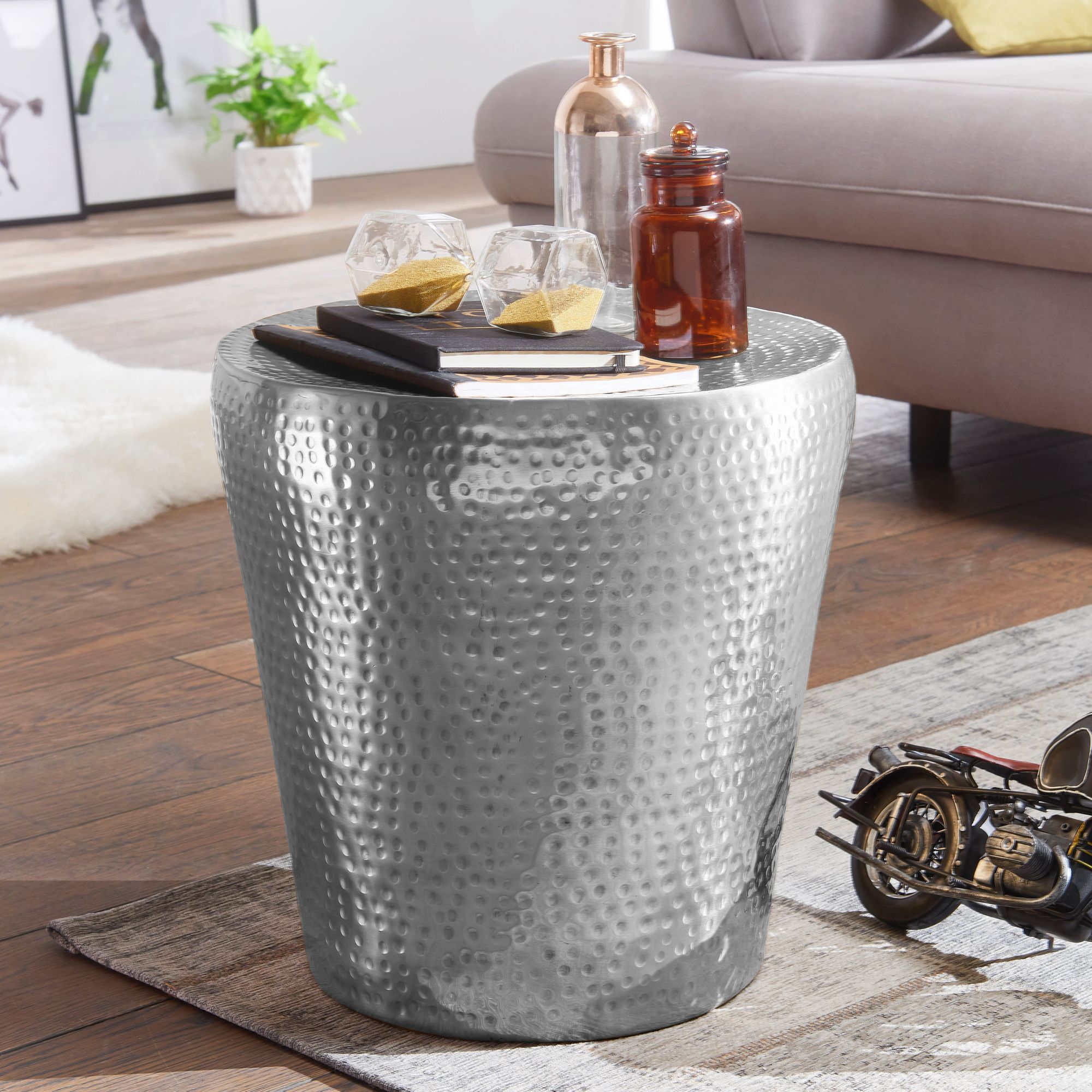 KADIMA DESIGN Orientalischer Hammerschlag-Dekotisch aus Aluminium, exotisches Design