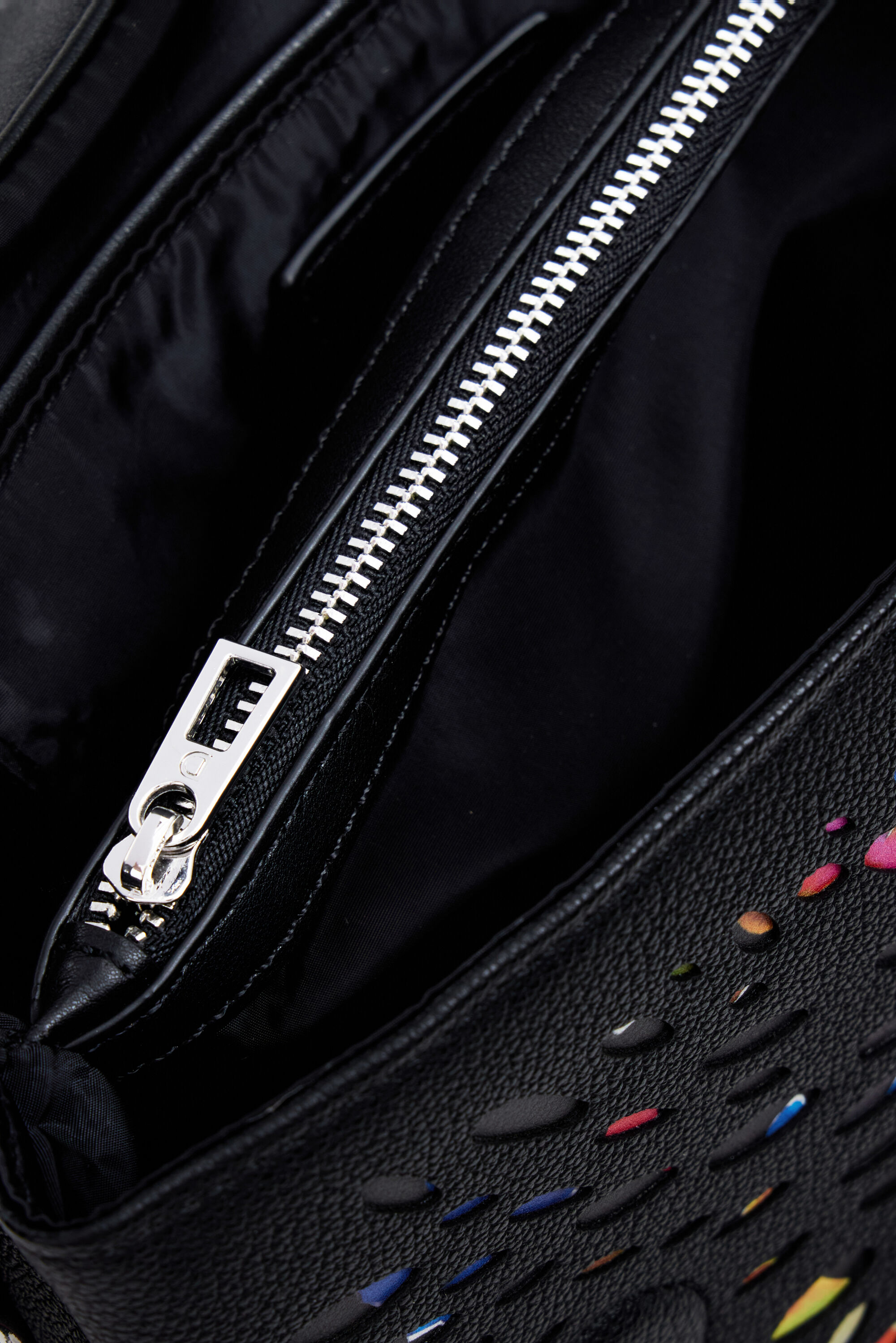 Bolsa transversal com visor transparente
