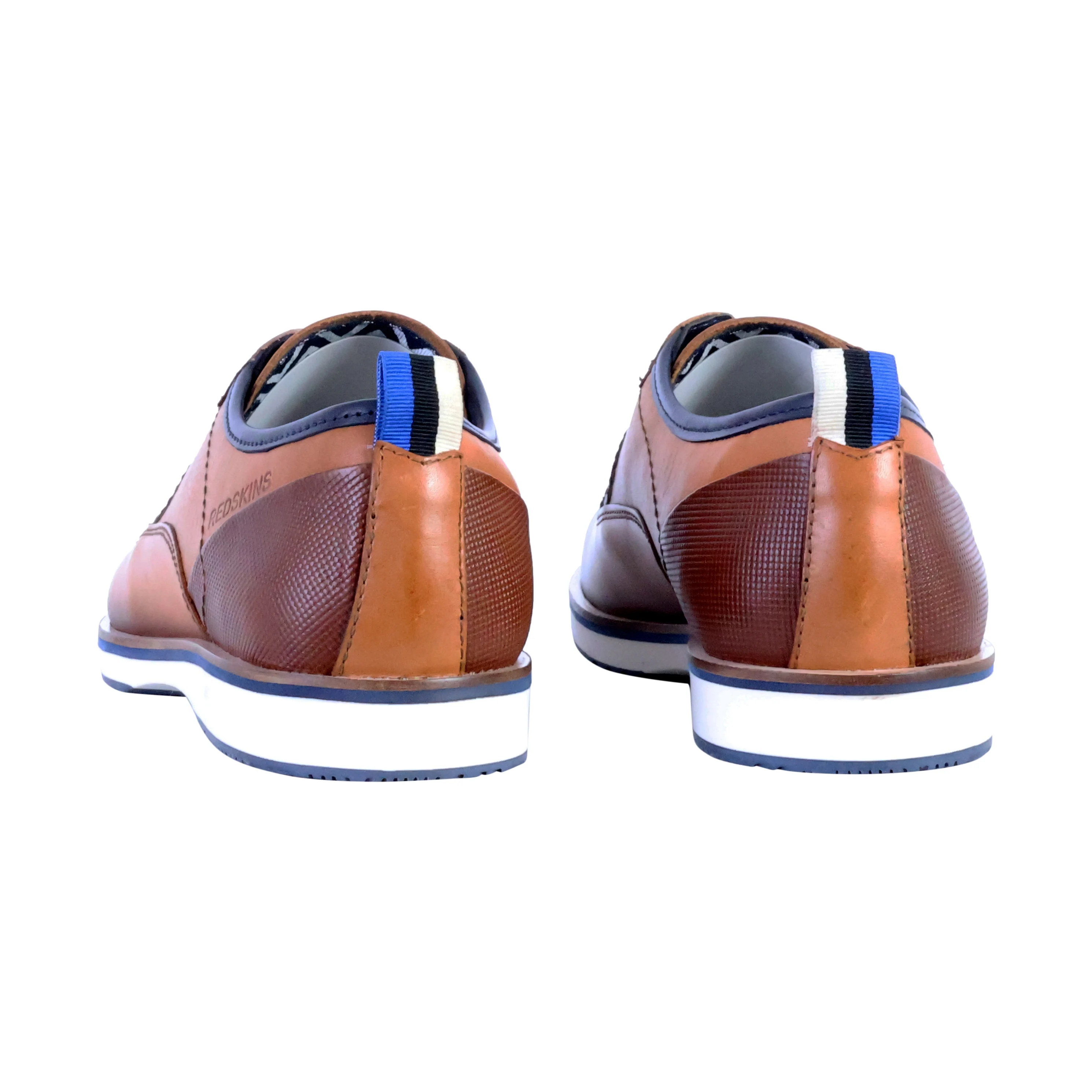 Derbie cuirpyramidal | Marron