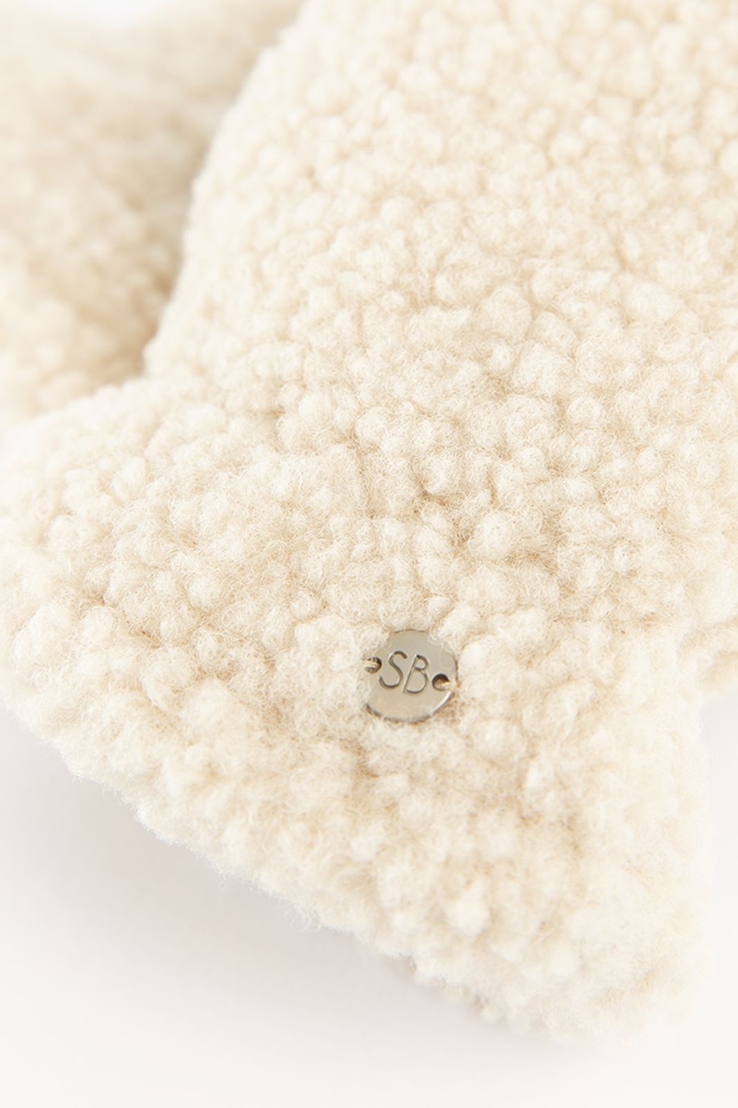 Beige teddy wanten