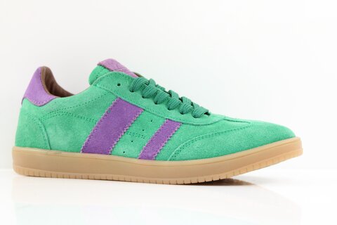 Hip Sneaker
