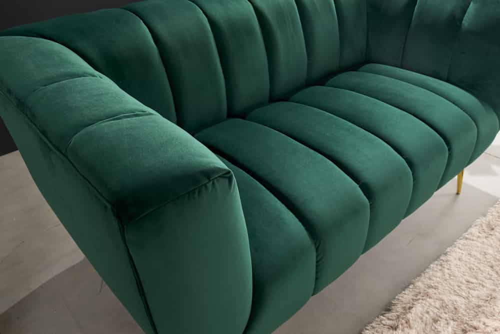 Design 2-Sitzer Sofa NOBLESSE 165cm smaragdgrün Samt Federkern goldene Metallfüße
