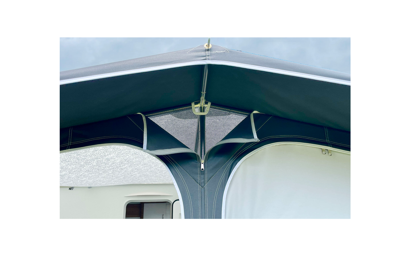 Walker Dynamic 250 Wohnwagen Vorzelt mit Stahlgestänge Größe 825 Umlaufmaß 810 - 840 cm
