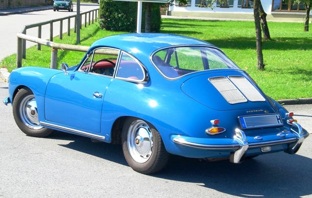 Oldtimer fahren für Zwei in München als besondere Geschenkidee