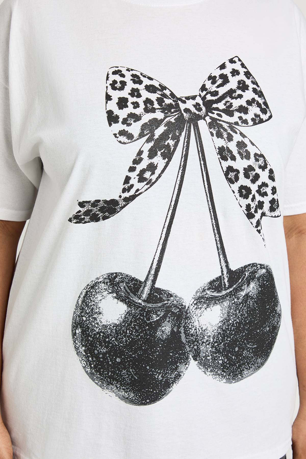 boohoo T-shirt Imprimé Cerises Léopard Grande Taille