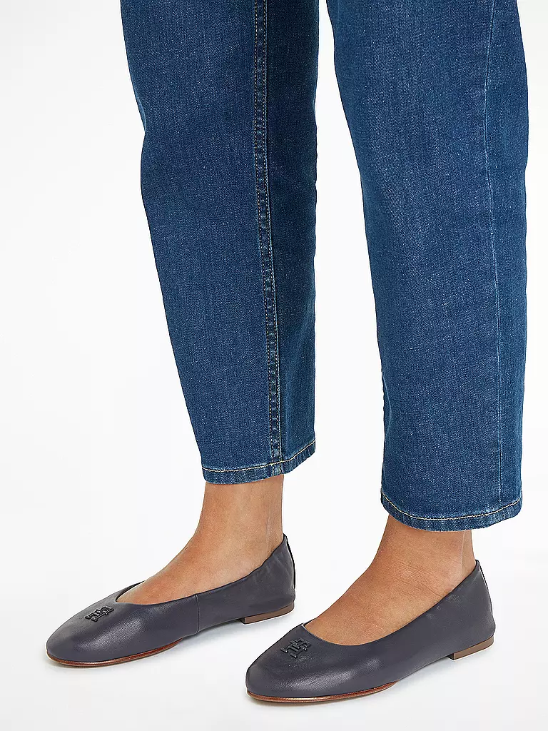 TOMMY HILFIGER Ballerina  dunkelblau