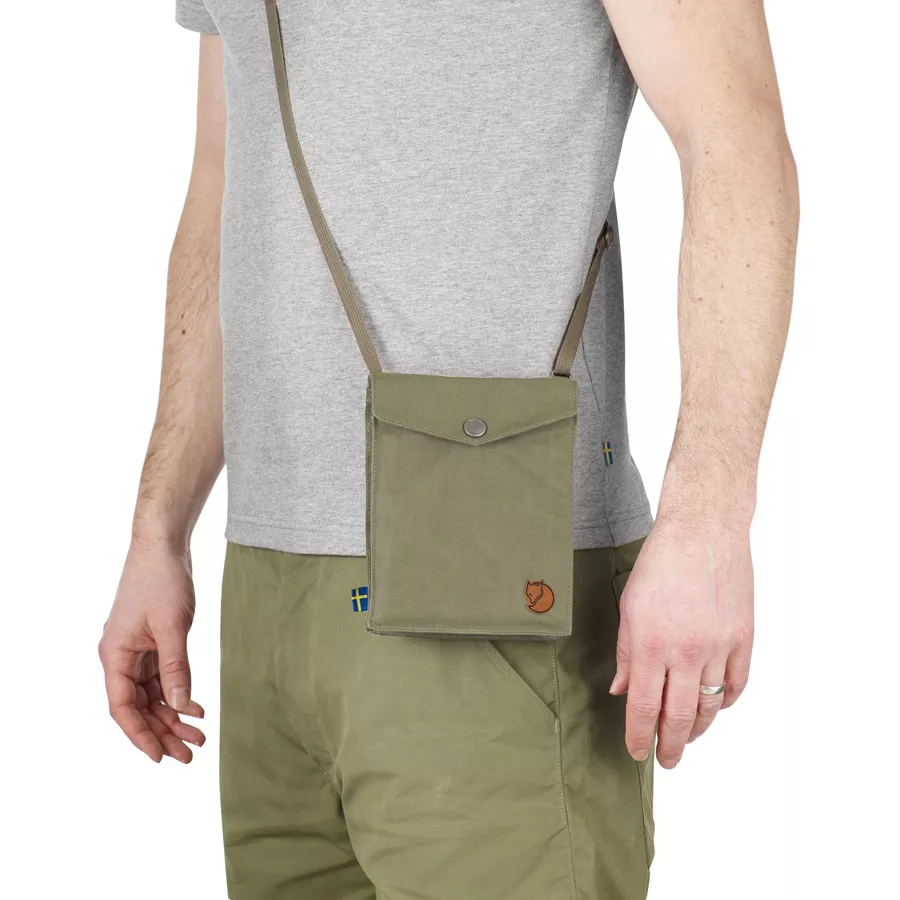 Fjällräven Pocket - Umhängetasche 18 cm green