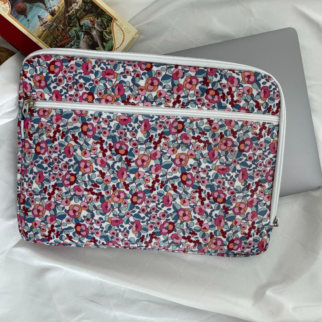Pochette Ordinateur 13 Pouces Boutons Rose