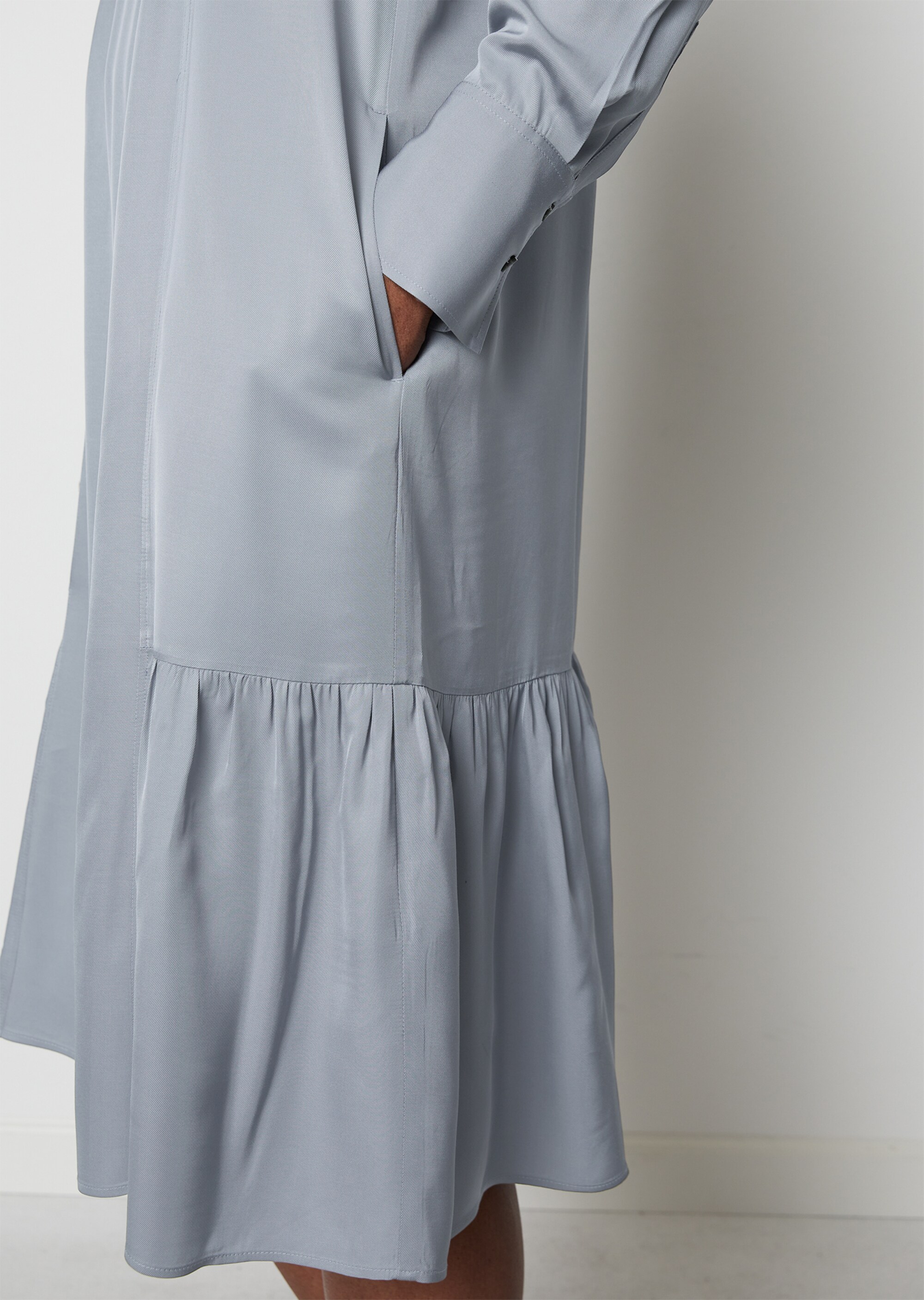 Kaskadenkleid relaxedaus Viskose-Twill