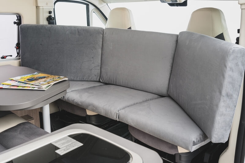 Zusatz Sofa/Bank für Fahrerhaus