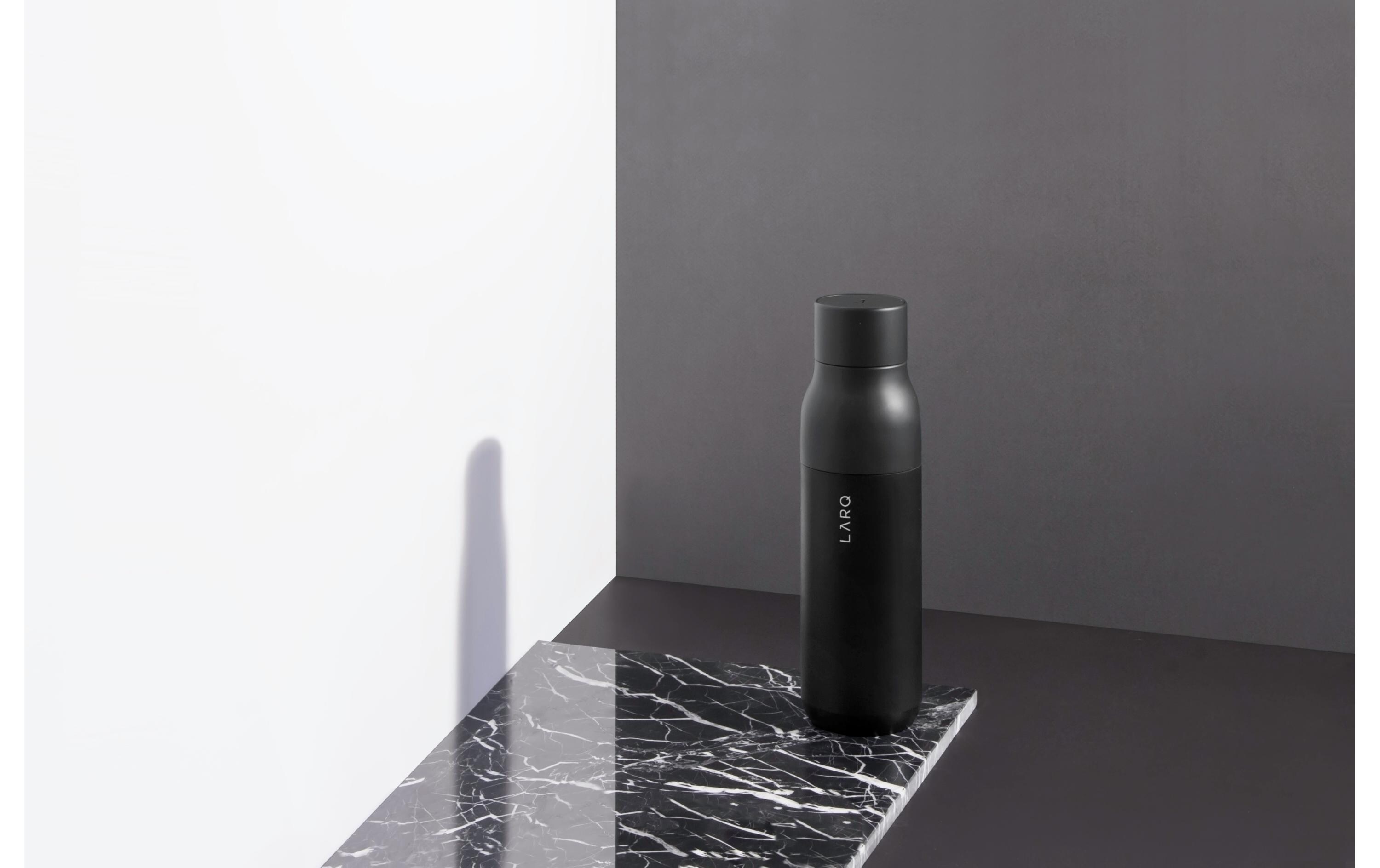 Thermosflasche 740 ml, Obsidian BlackSelbstreinigende Thermosflasche