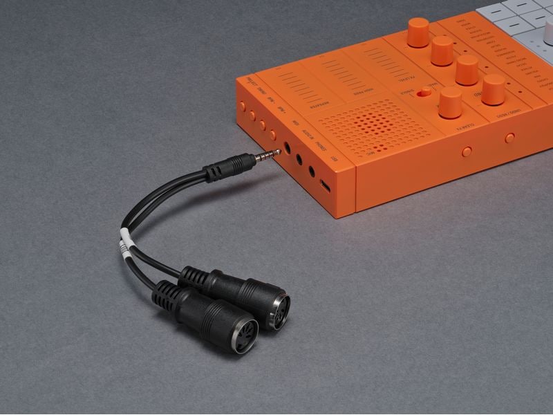 Yamaha Production Center SEQTRAK Schwarz Drum-Machine, Synthesizer, Sampler, Sequenzer, MIDI- und USB-Audio-Interface