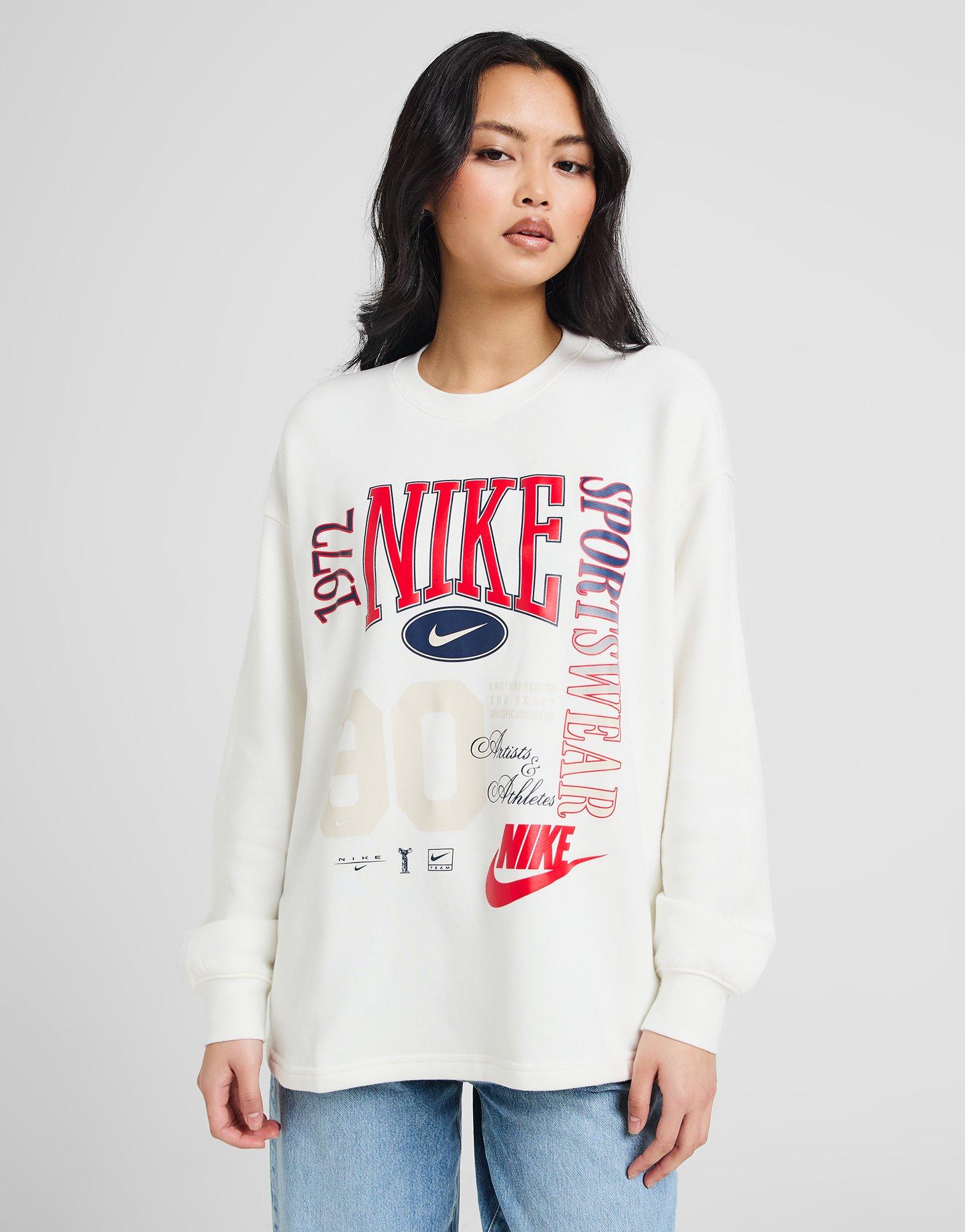 Nike Street Graphic Crew Sweatshirt